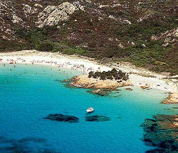 http://www.sicilyrentboat.com/photos/itinerari/portocervo/mare.jpg